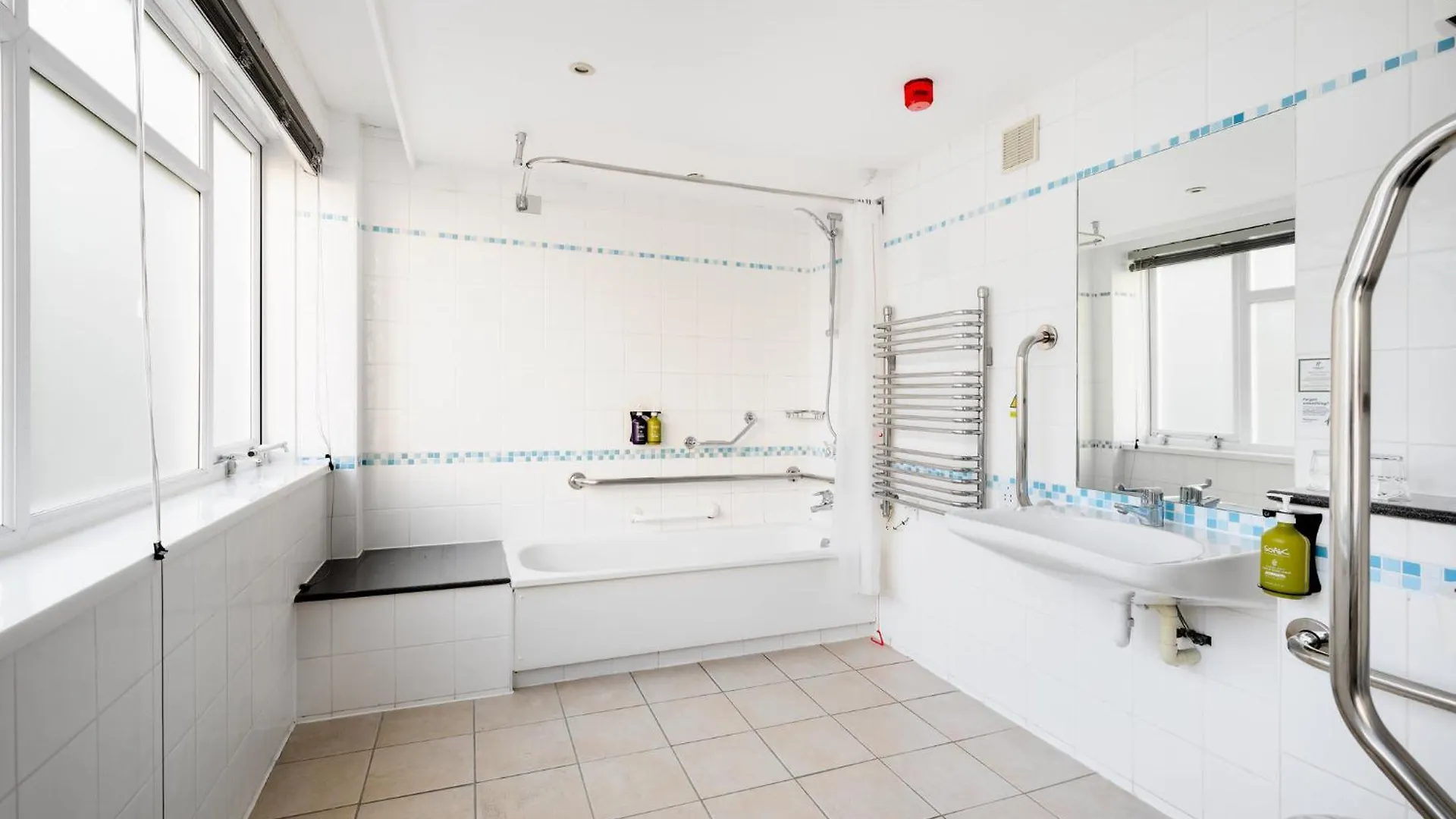 Holiday Inn York By Ihg Hotel