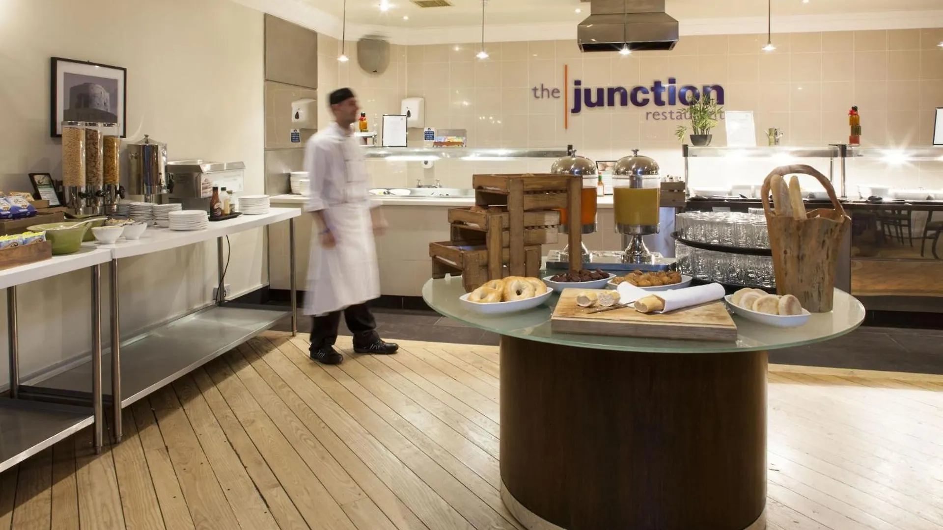 Holiday Inn York By Ihg Hotel