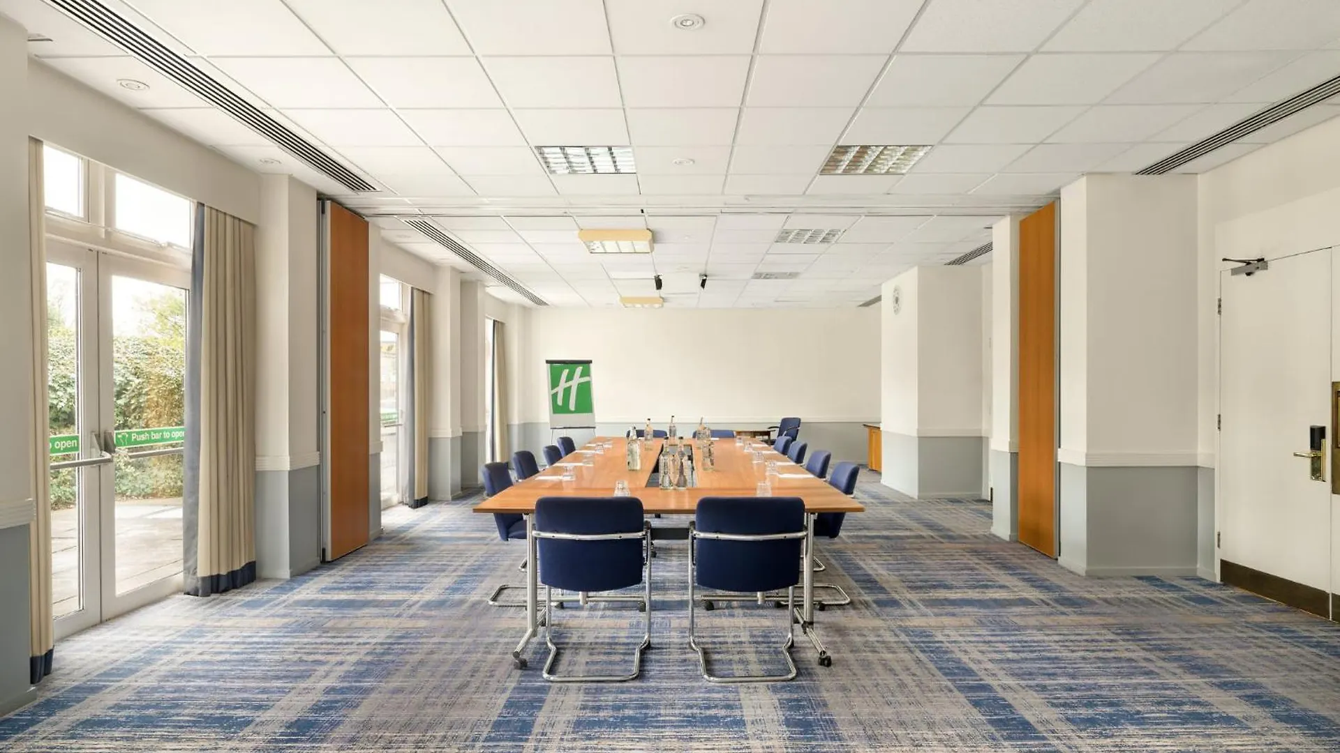 Holiday Inn York By Ihg Hotel